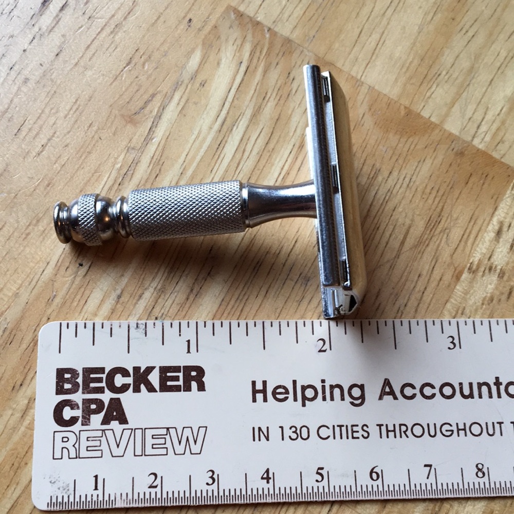 Vintage Gillette double edge razor J4 short handle travel kit mirror brass case - Picture 16 of 16